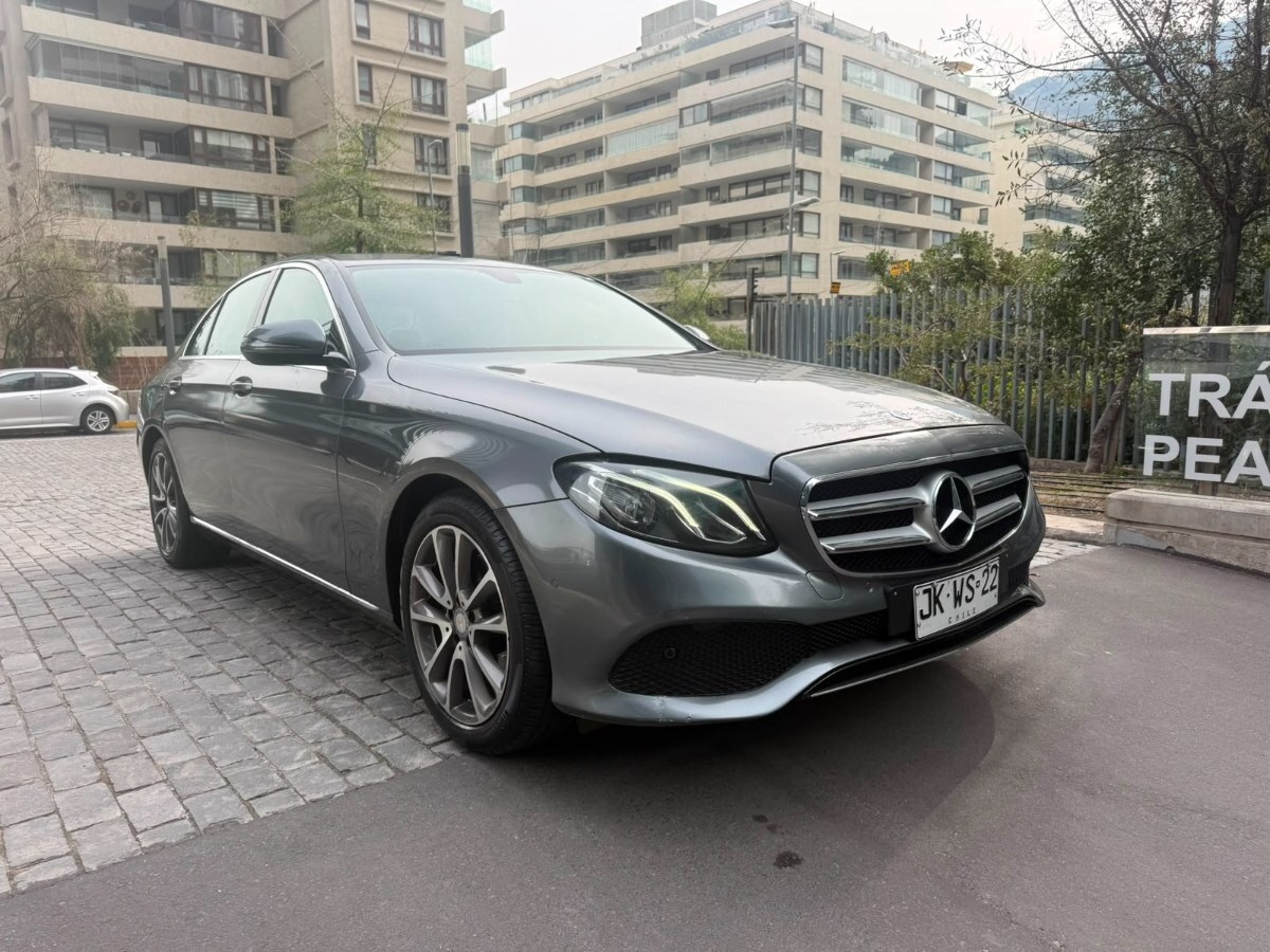 2017 Mercedes Benz E200 miniatura 2