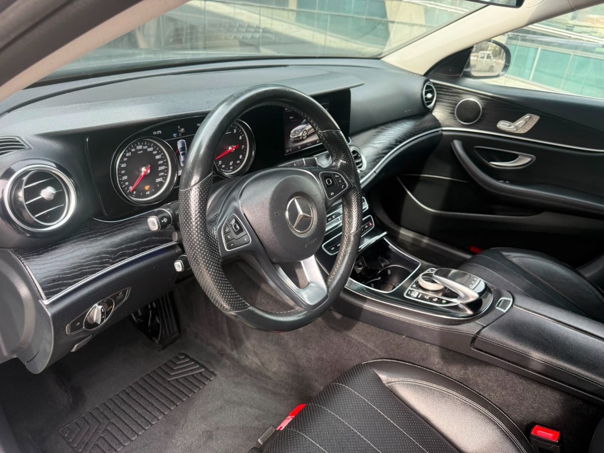 2017 Mercedes Benz E200 miniatura 9