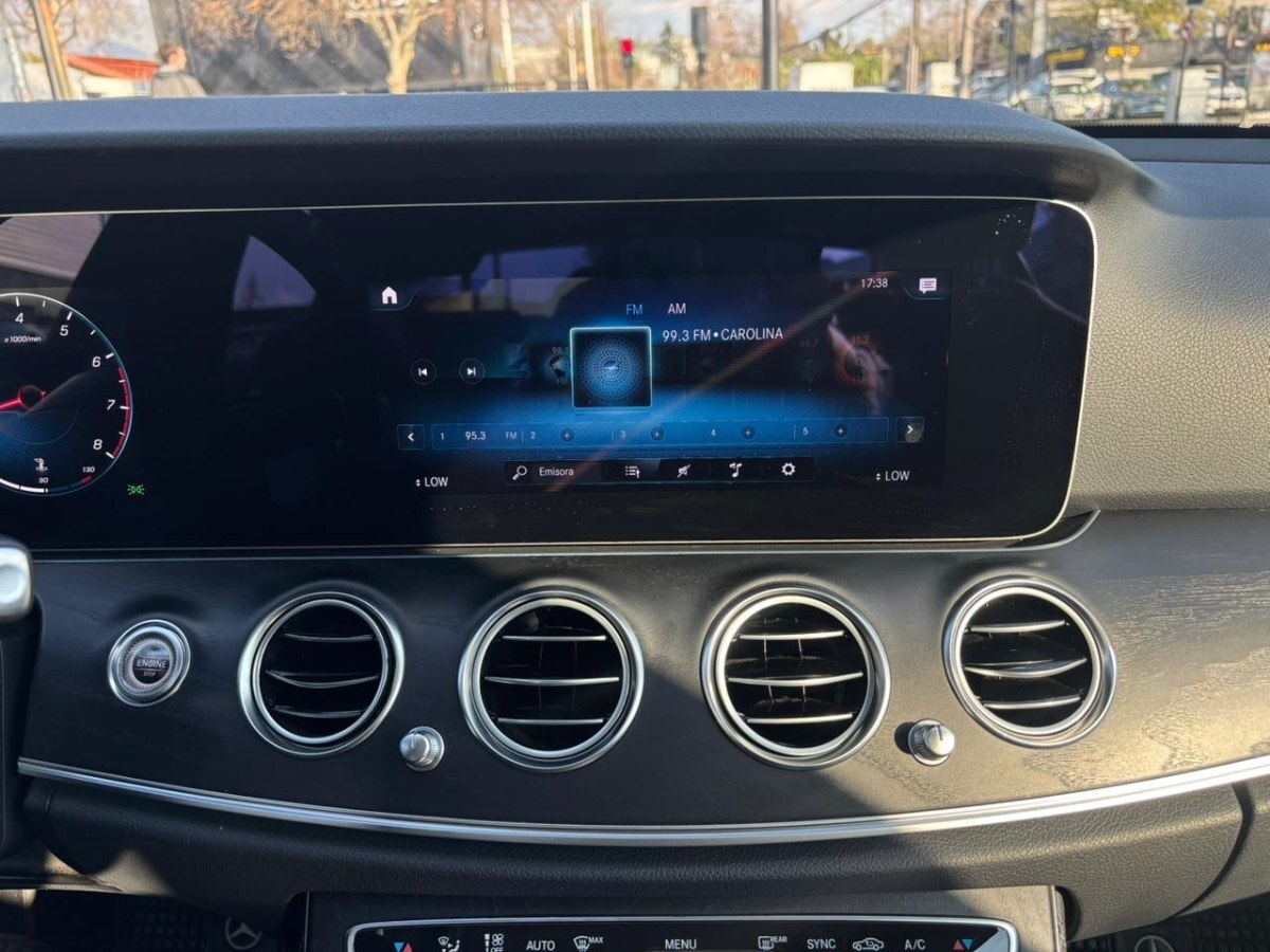 2023 Mercedes Benz E200 miniatura 12