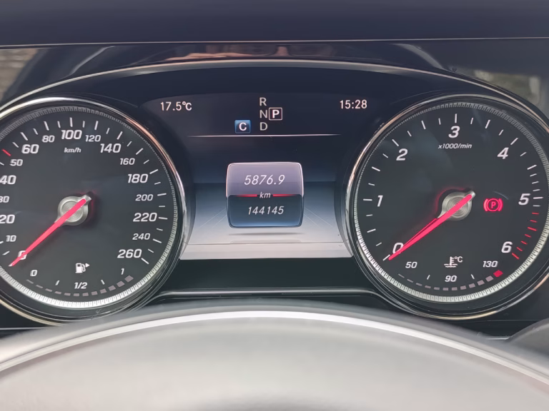 2017 Mercedes Benz E220d miniatura 6