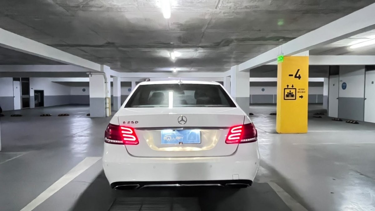 2015 Mercedes Benz E250 miniatura 6