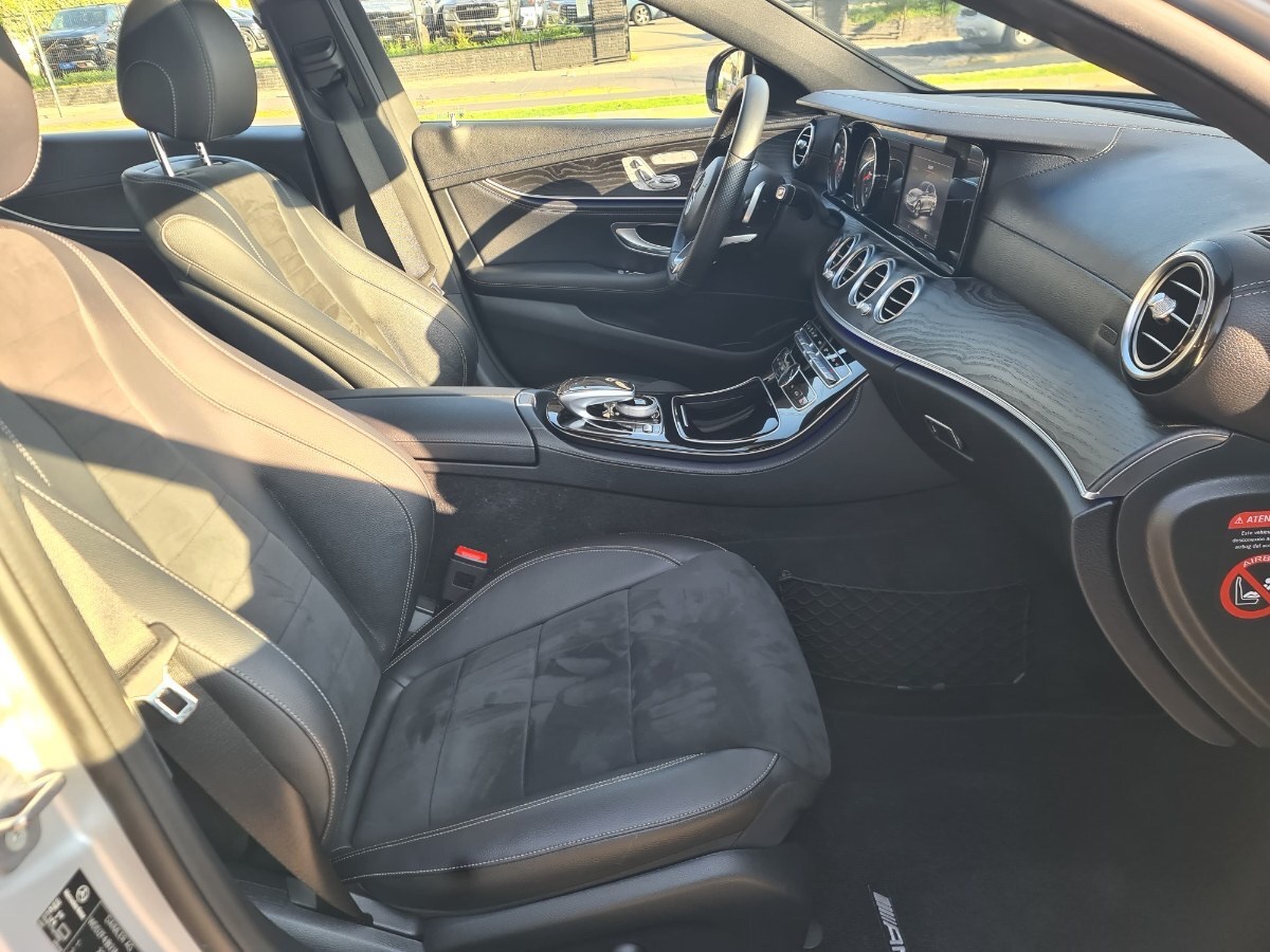 2019 Mercedes Benz E300 miniatura 11