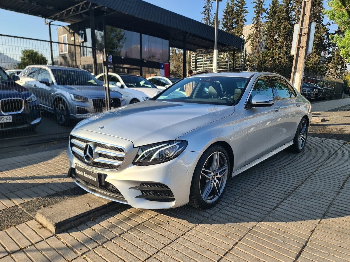 2019 Mercedes Benz E300 miniatura 2
