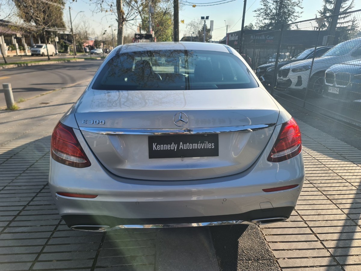 2019 Mercedes Benz E300 miniatura 8