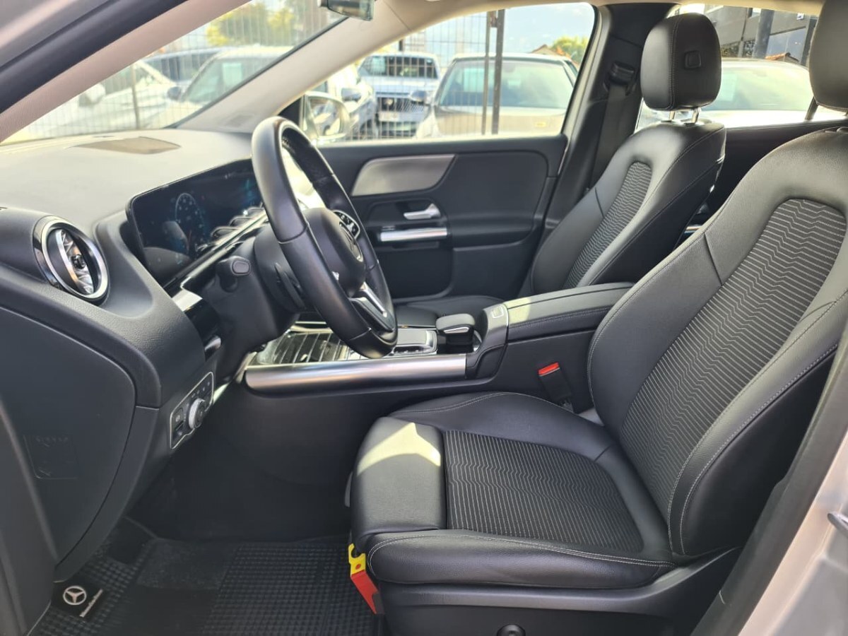 2022 Mercedes Benz GLA 200 miniatura 10