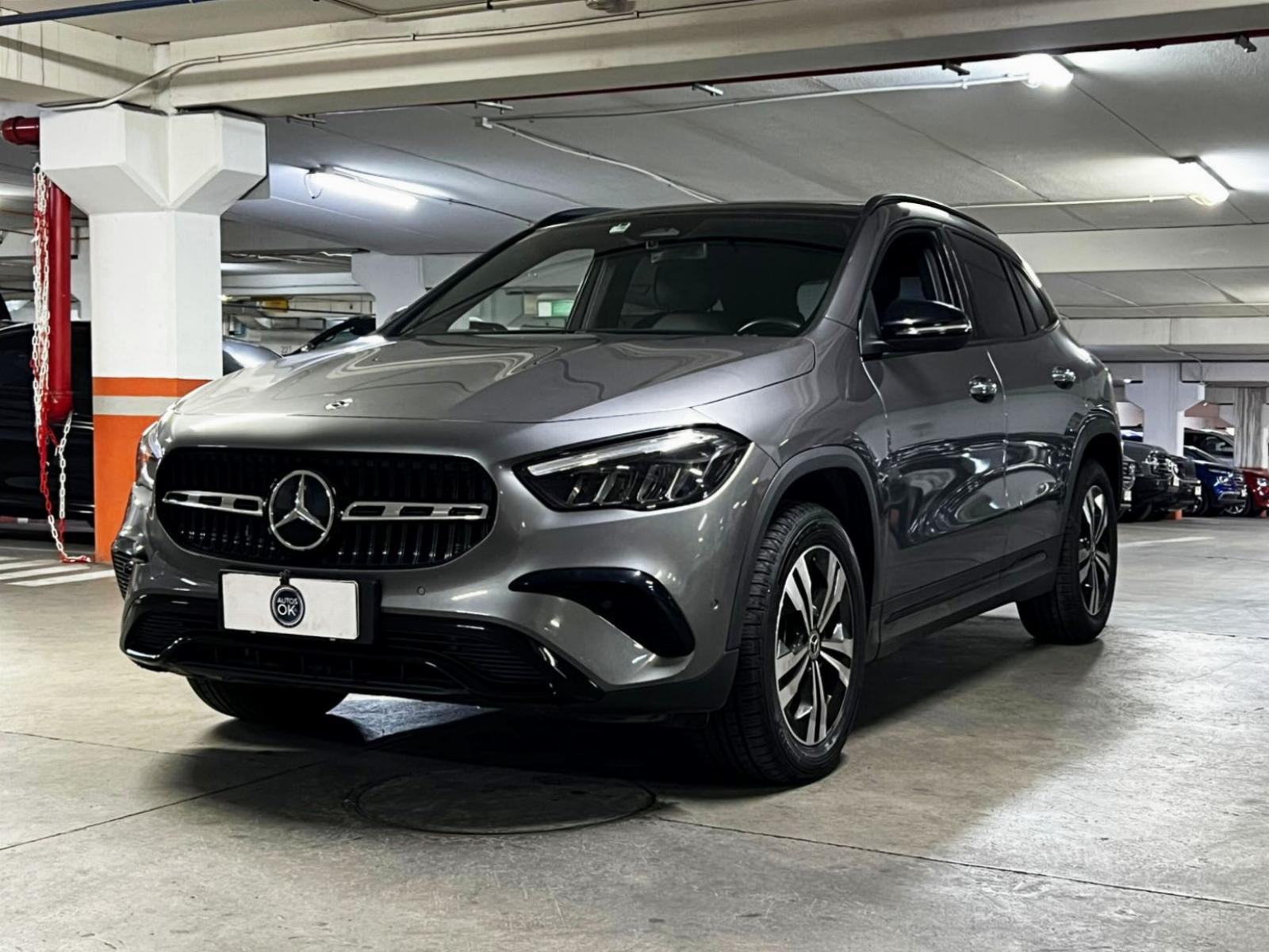 2024 Mercedes Benz GLA 200 miniatura 2