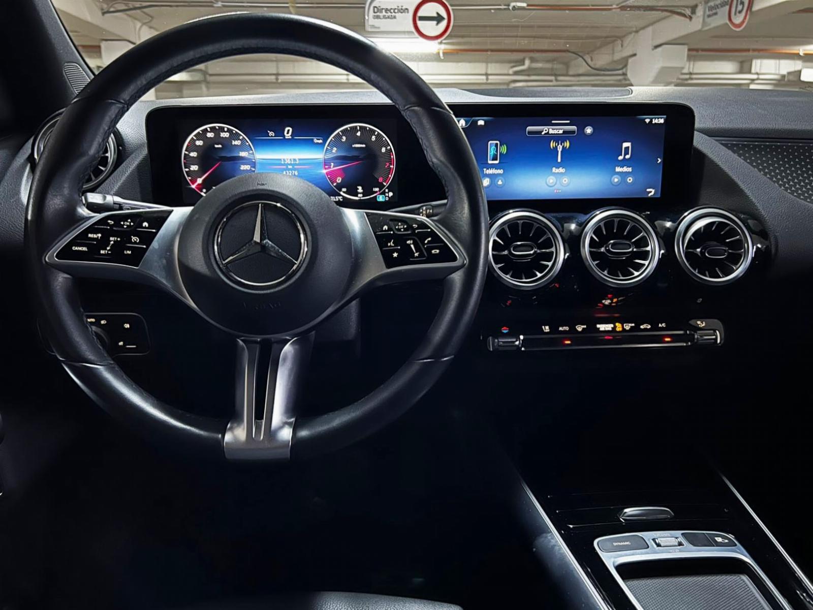 2024 Mercedes Benz GLA 200 miniatura 8