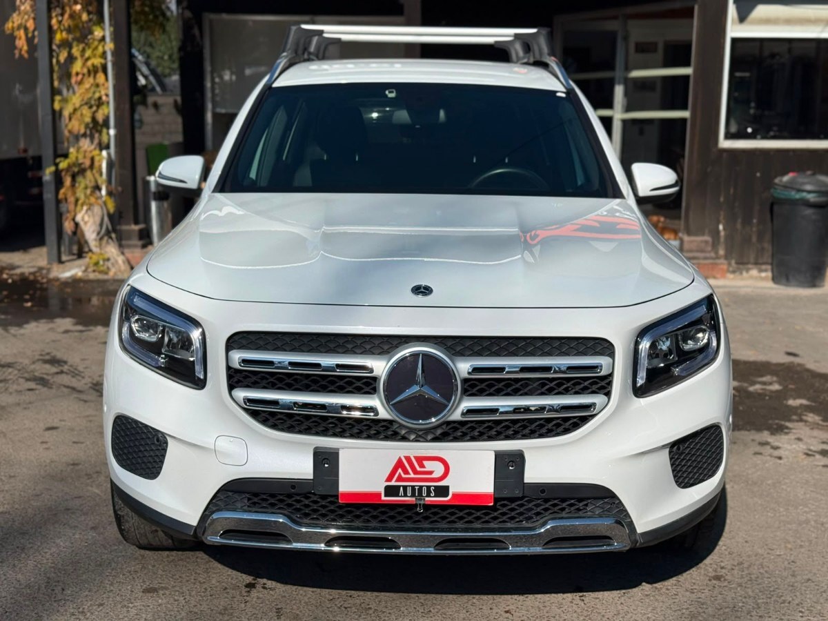 2023 Mercedes Benz GLB 200 miniatura 2