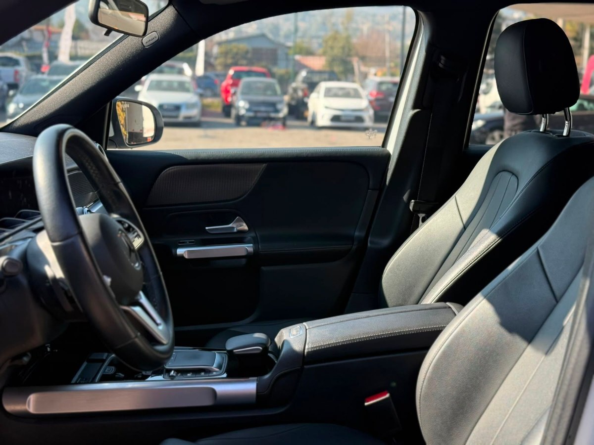 2023 Mercedes Benz GLB 200 miniatura 8
