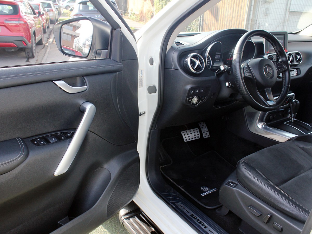 2020 Mercedes Benz X350 miniatura 11