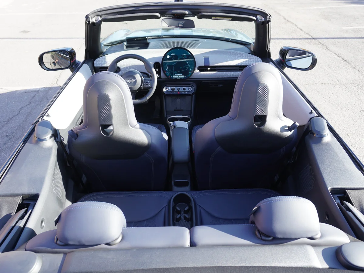 2025 Mini Cooper S miniatura 10