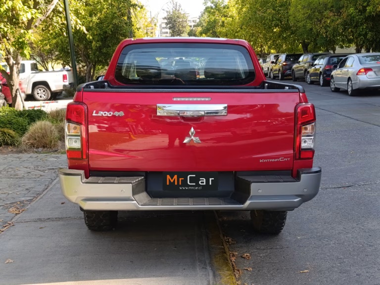 2024 Mitsubishi L200 miniatura 5