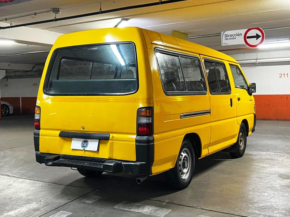 2008 Mitsubishi L300 miniatura 5