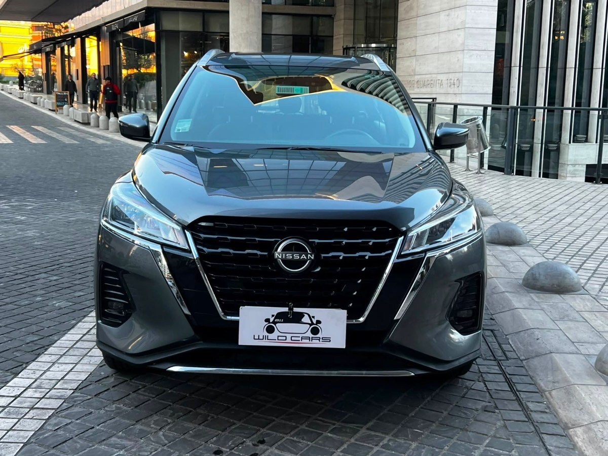 2025 Nissan Kicks miniatura 2