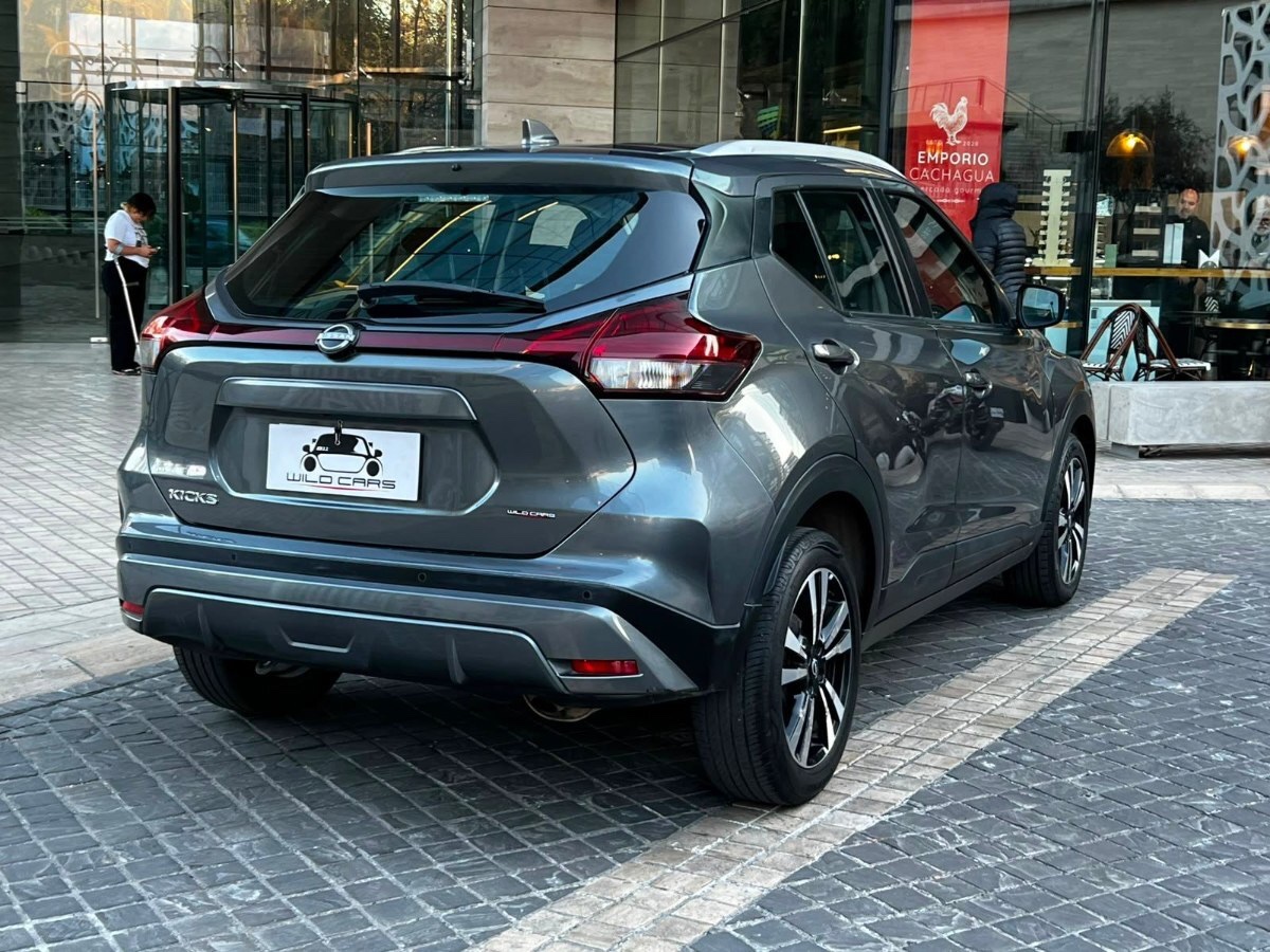 2025 Nissan Kicks miniatura 4