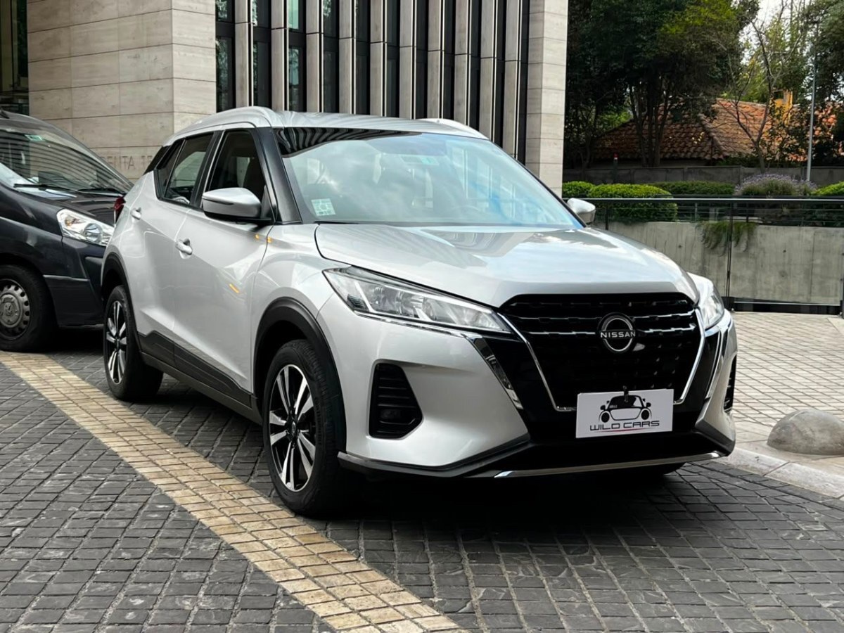 2025 Nissan Kicks miniatura 3