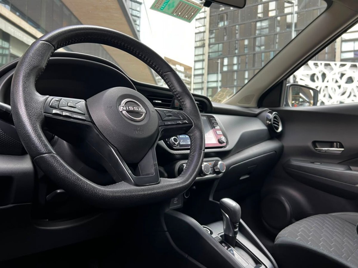 2025 Nissan Kicks miniatura 9