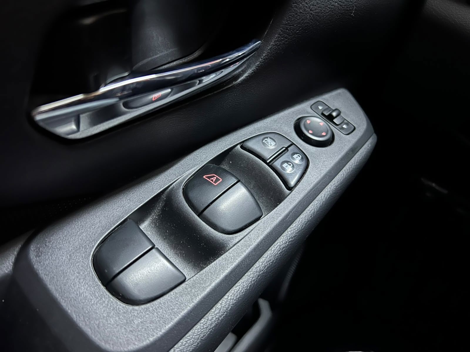 2025 Nissan Kicks miniatura 13