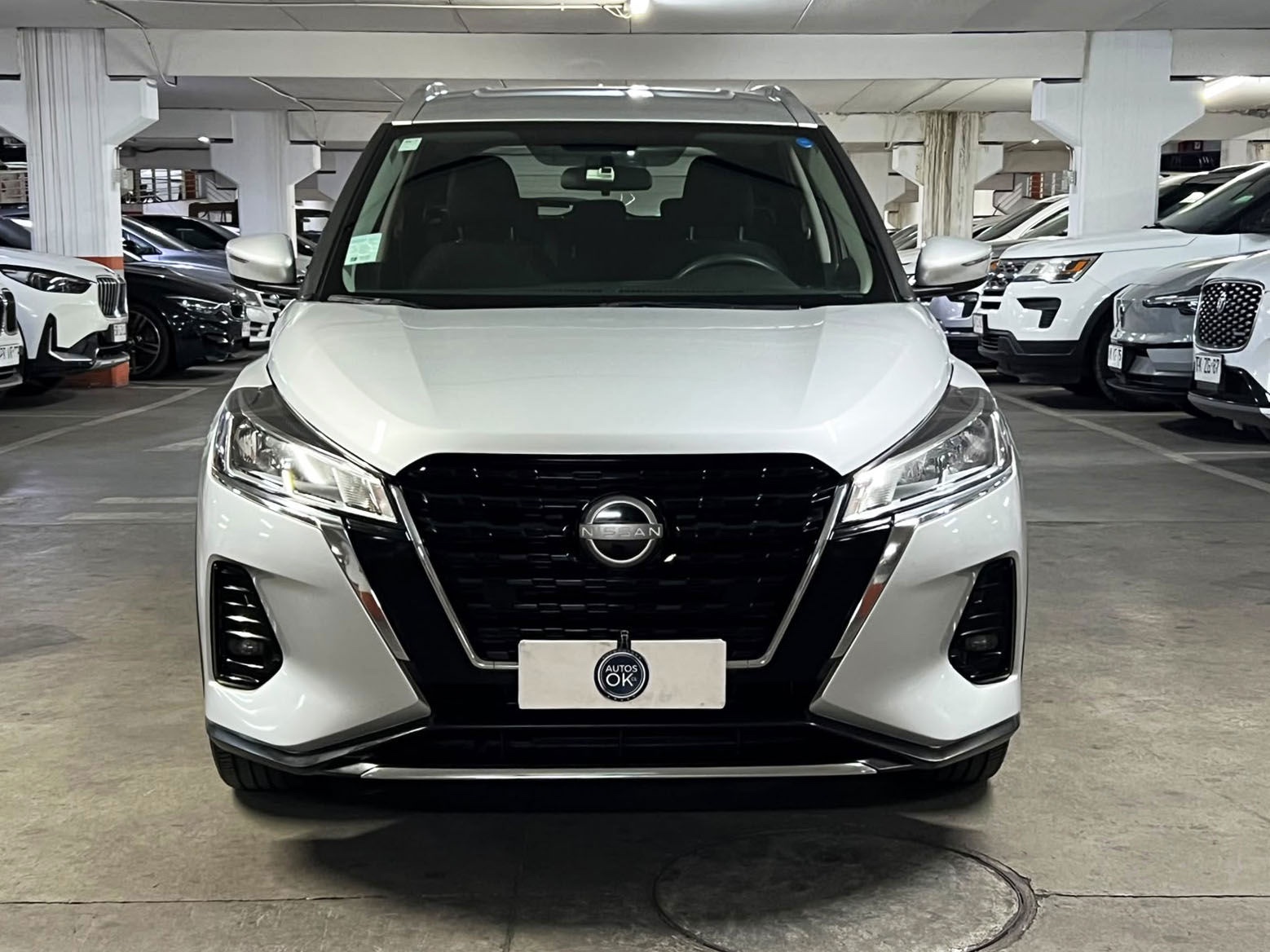 2025 Nissan Kicks miniatura 2
