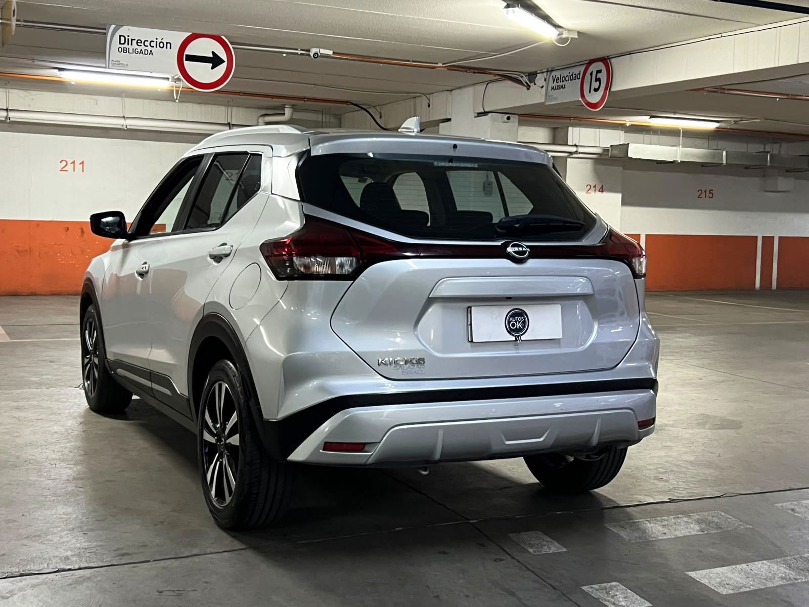 2025 Nissan Kicks miniatura 6