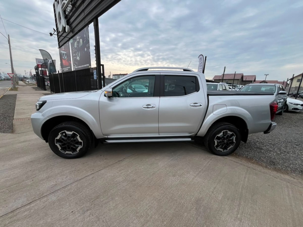 2023 Nissan Navara Platinum miniatura 10