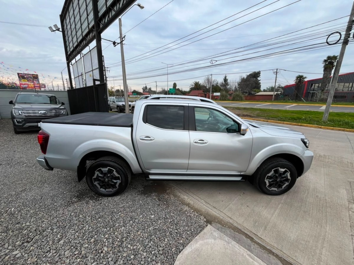 2023 Nissan Navara Platinum miniatura 12