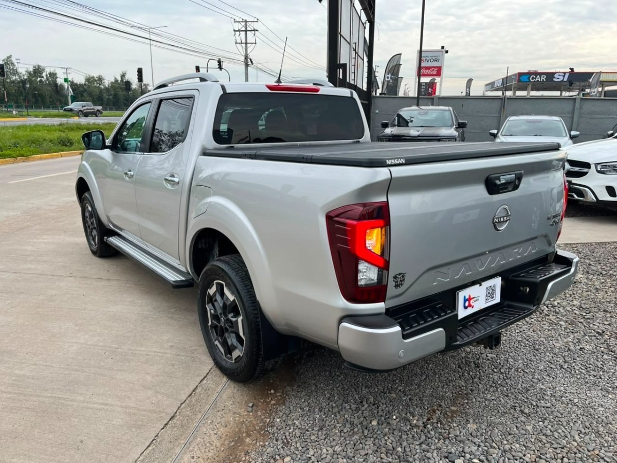 2023 Nissan Navara Platinum miniatura 15