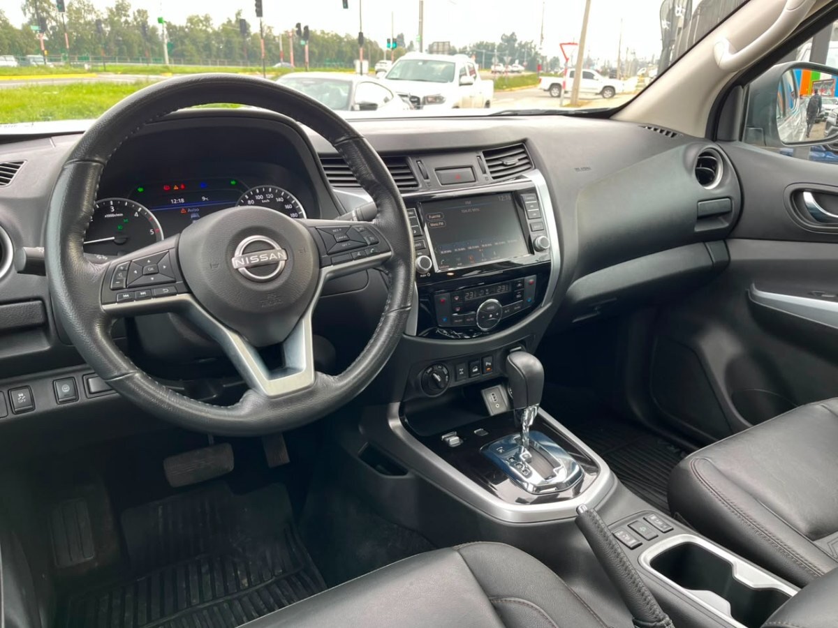 2023 Nissan Navara Platinum miniatura 19