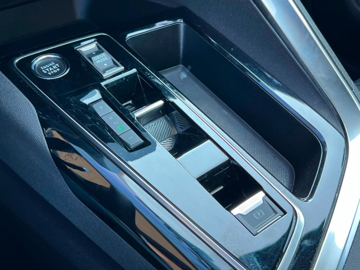 2024 Peugeot 3008 GT miniatura 18