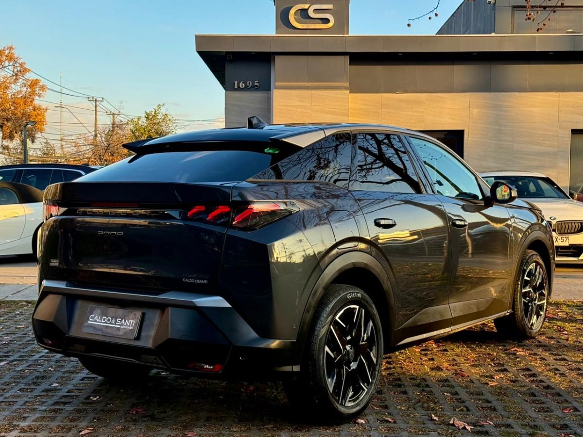 2025 Peugeot 3008 GT miniatura 5