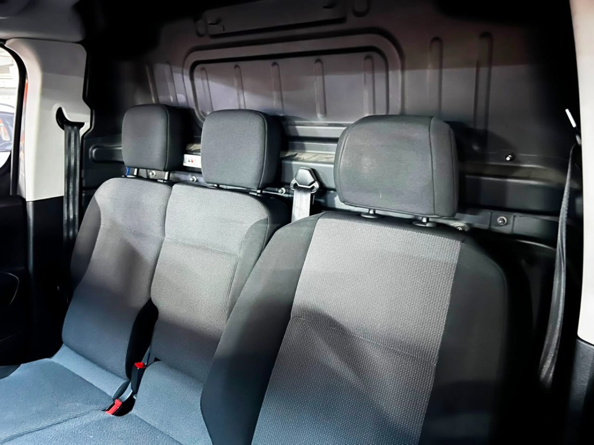2023 Peugeot Partner HDI miniatura 8