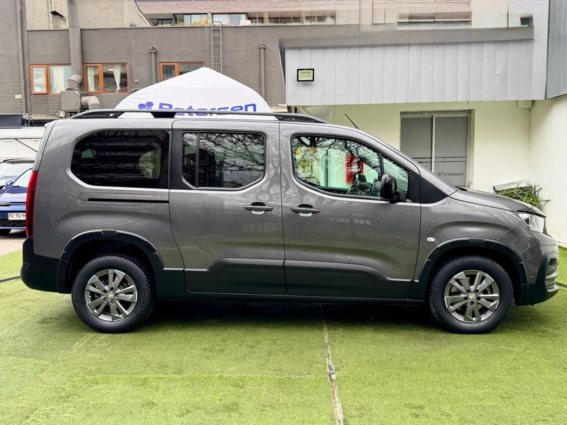 2022 Peugeot Rifter miniatura 4