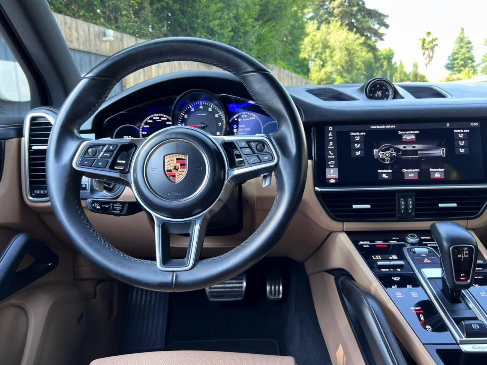 2019 Porsche Cayenne S miniatura 10