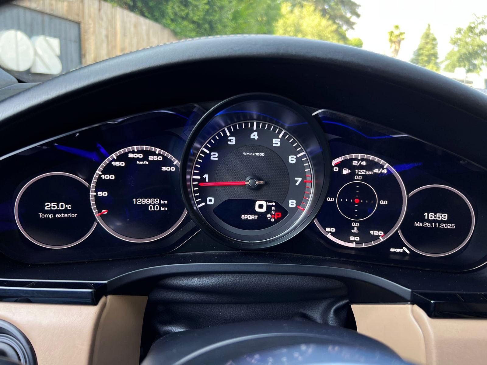 2019 Porsche Cayenne S miniatura 12