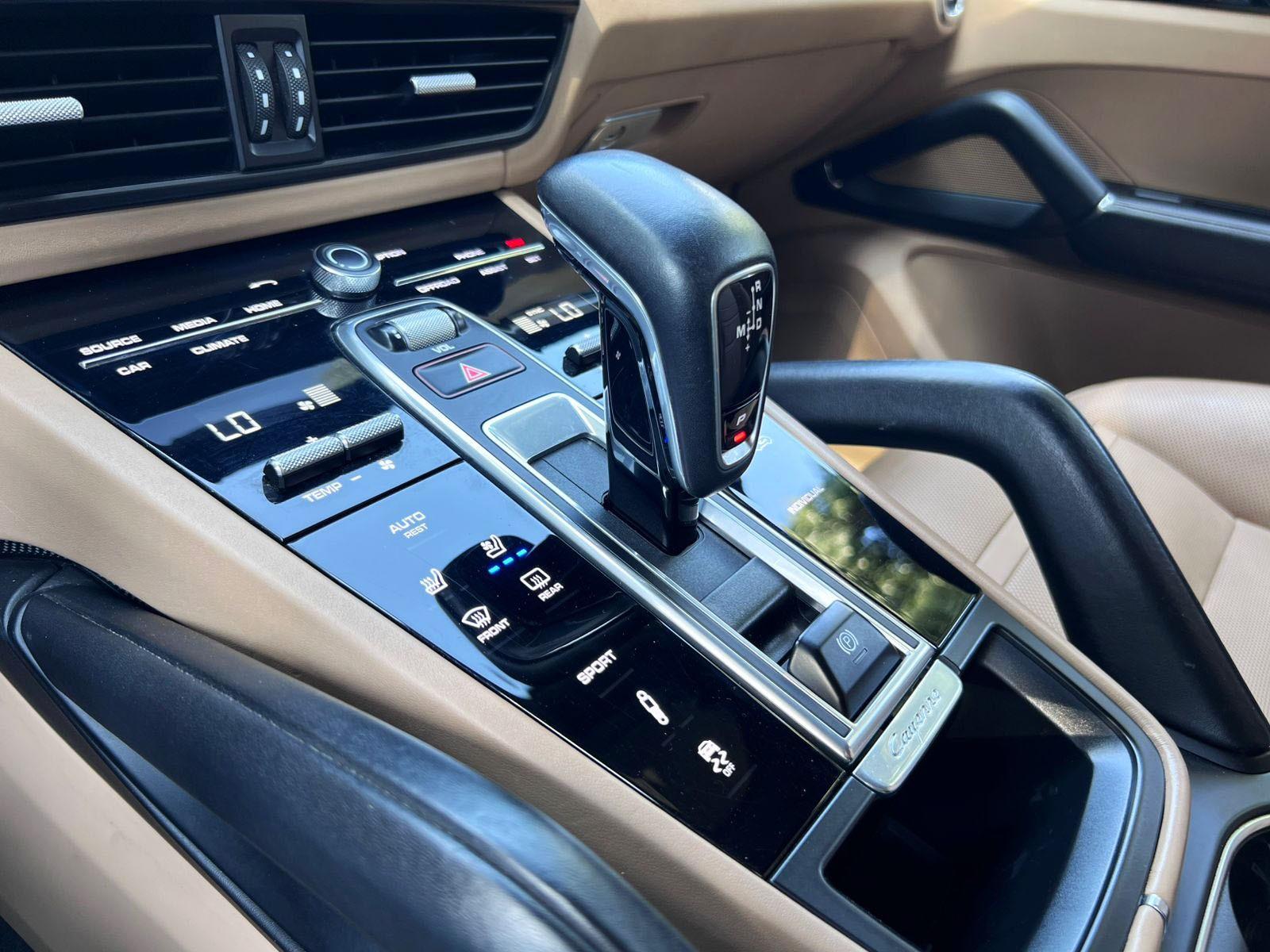 2019 Porsche Cayenne S miniatura 15