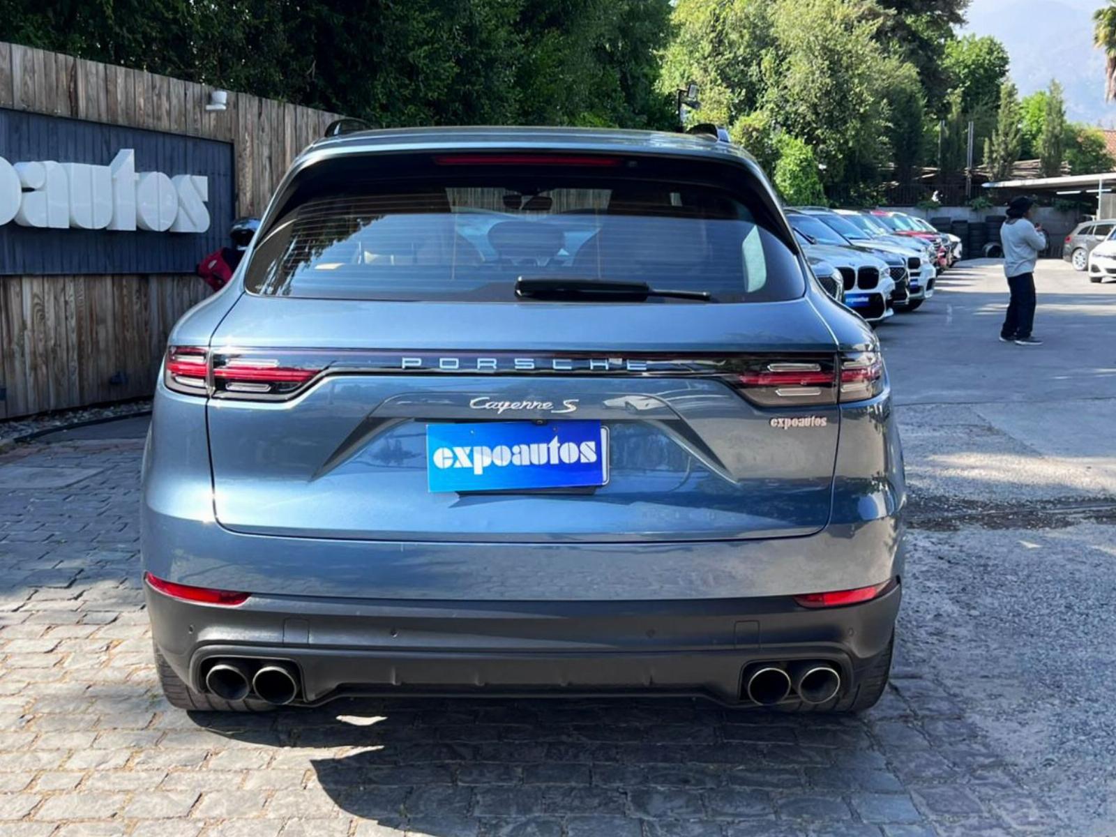 2019 Porsche Cayenne S miniatura 5