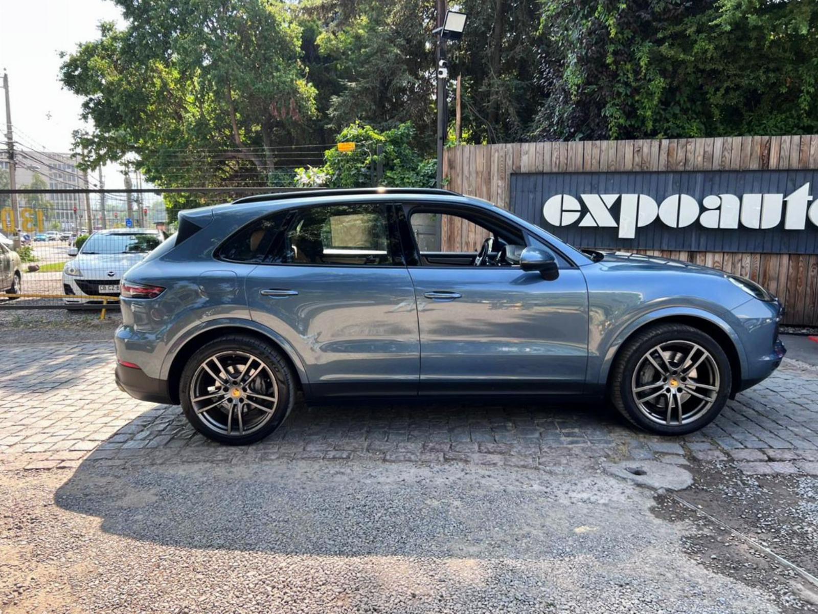 2019 Porsche Cayenne S miniatura 7
