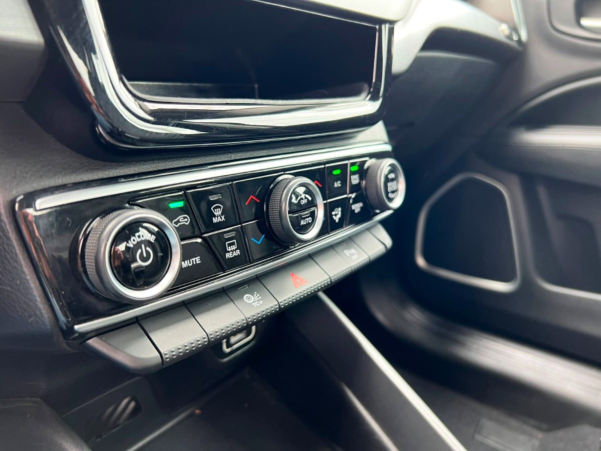 2023 RAM 1000 Big Horn miniatura 13