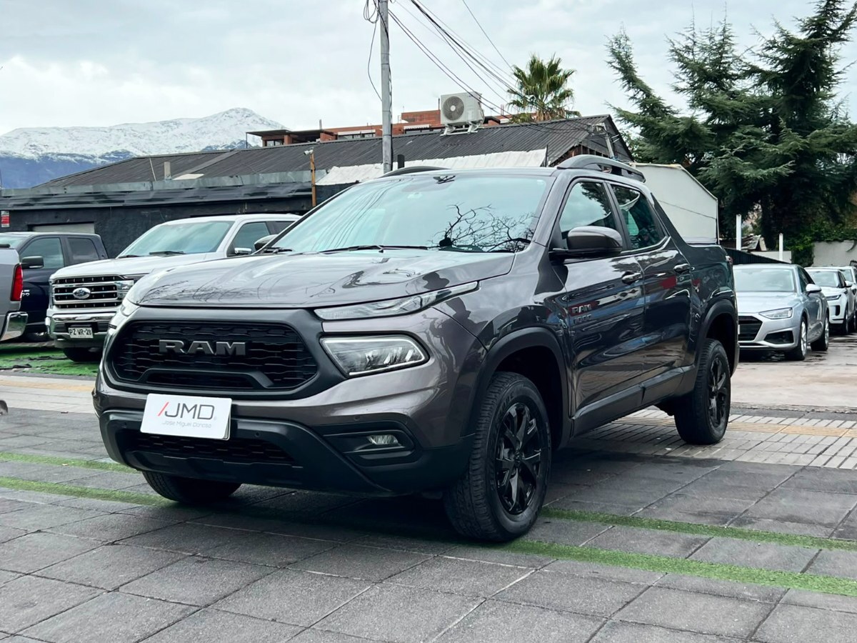 2023 RAM 1000 Big Horn miniatura 3
