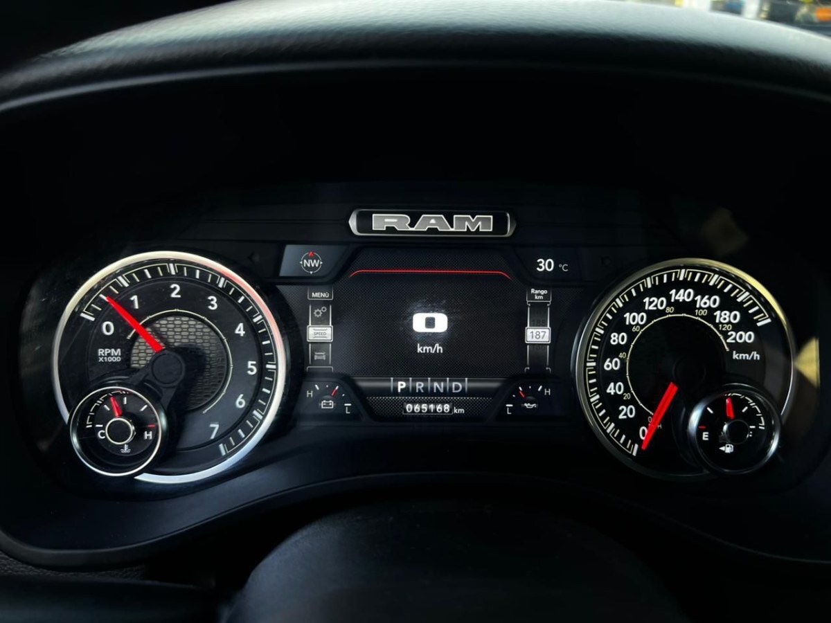 2023 RAM 1500 Big Horn eTorque miniatura 13