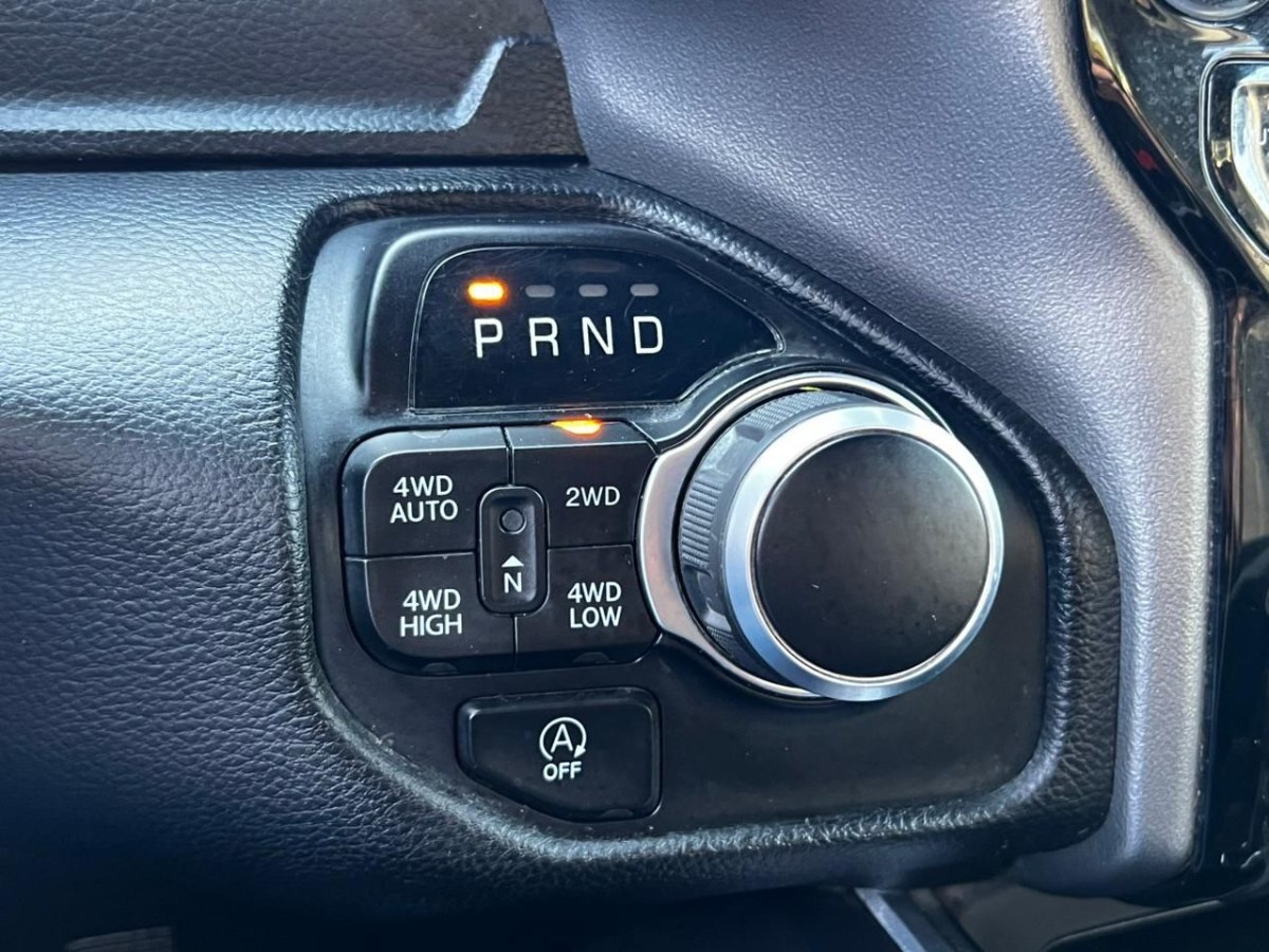 2023 RAM 1500 Big Horn eTorque miniatura 14