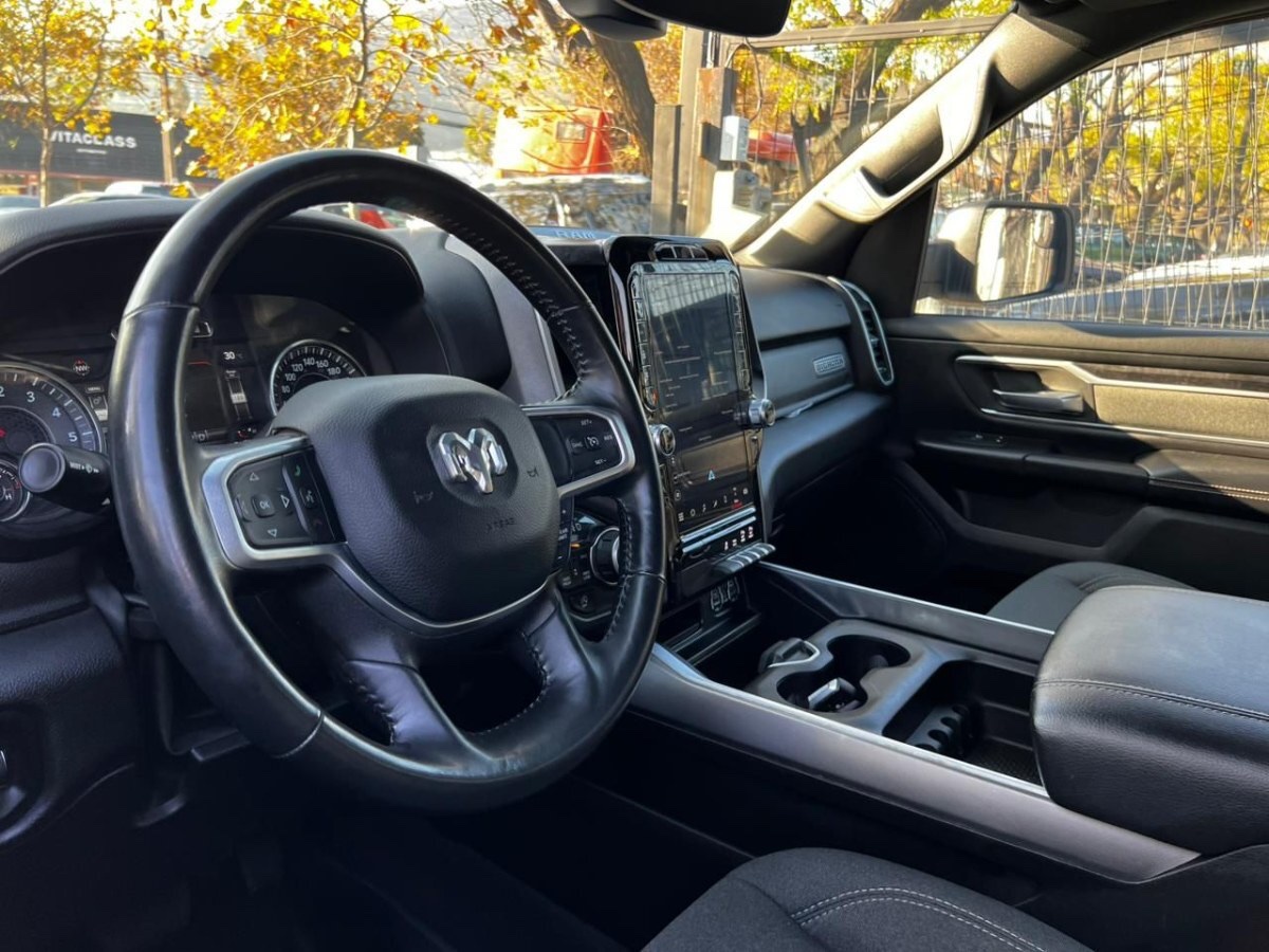 2023 RAM 1500 Big Horn eTorque miniatura 9