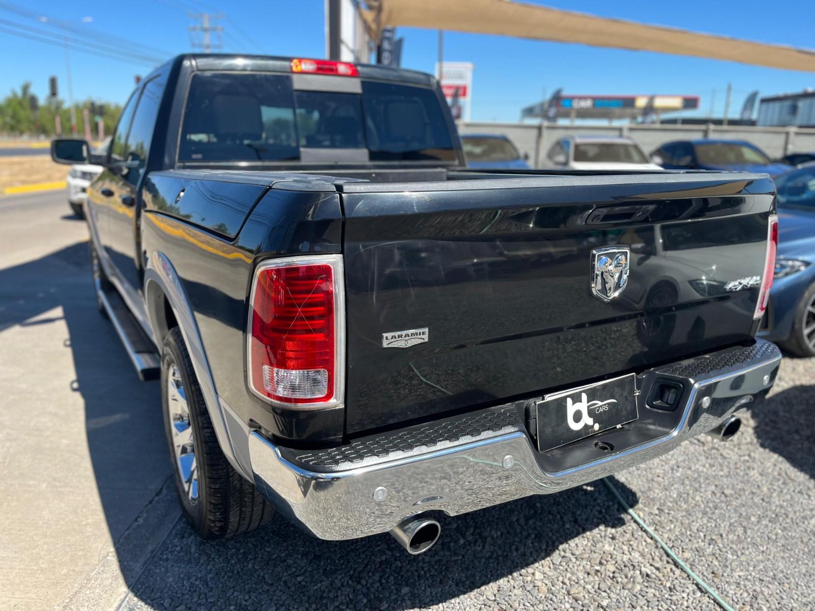 2018 RAM 1500 Laramie miniatura 4