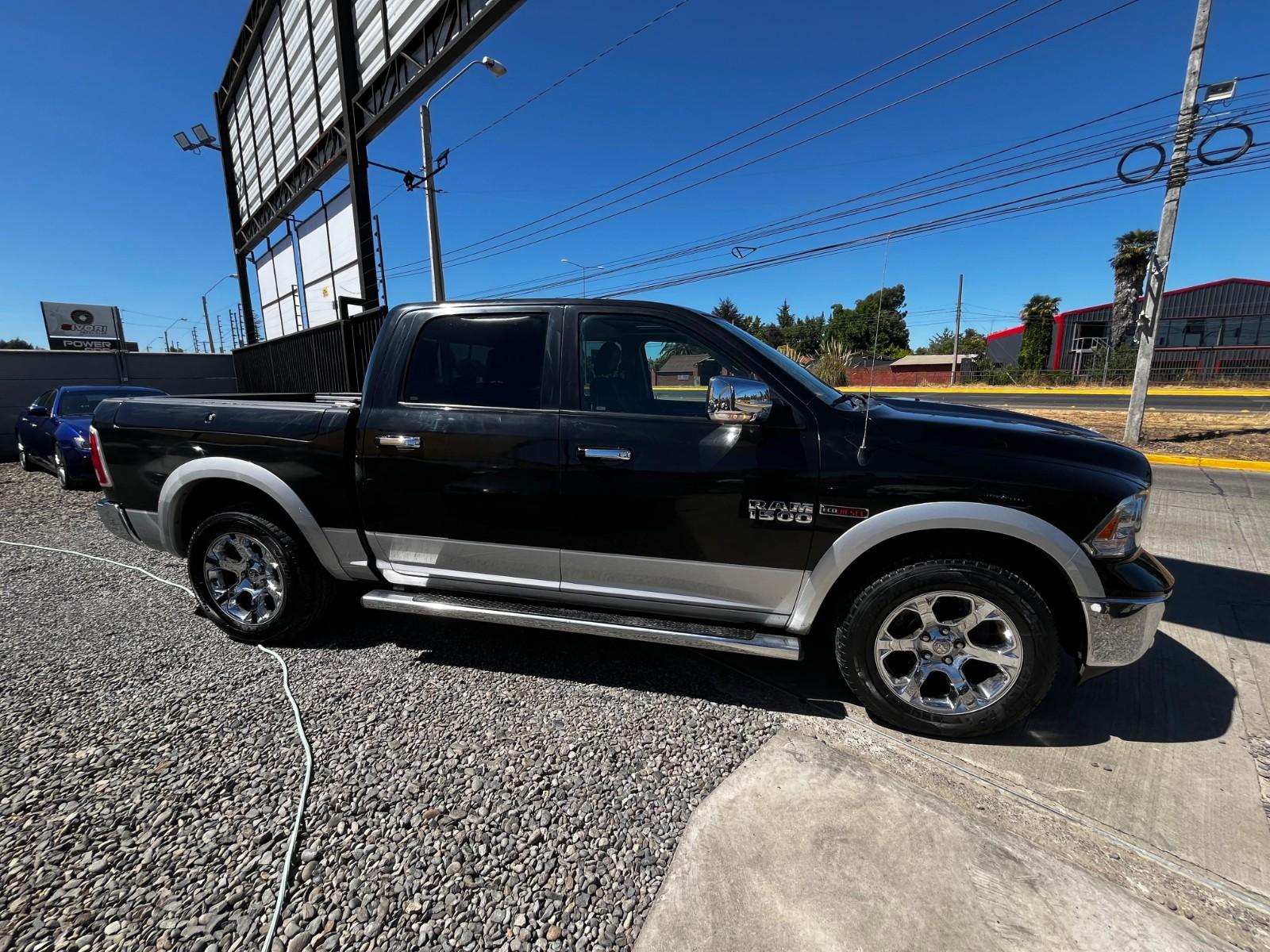 2018 RAM 1500 Laramie miniatura 7