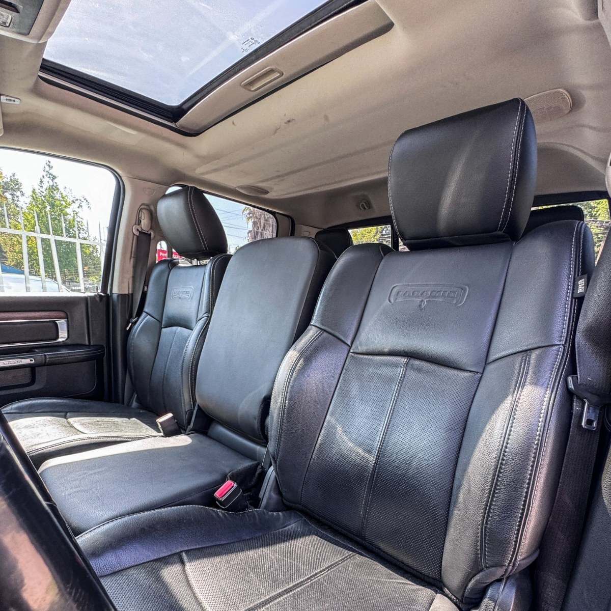 2019 RAM 1500 Laramie miniatura 11