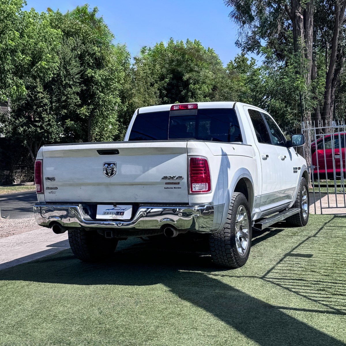 2019 RAM 1500 Laramie miniatura 4