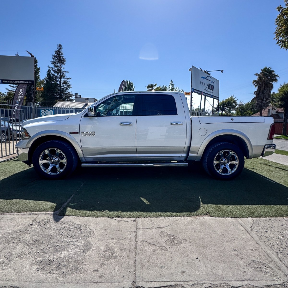 2019 RAM 1500 Laramie miniatura 7