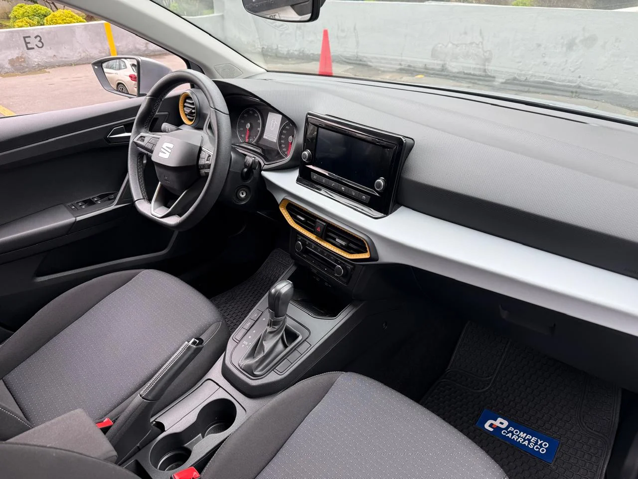 2023 Seat Ibiza miniatura 8
