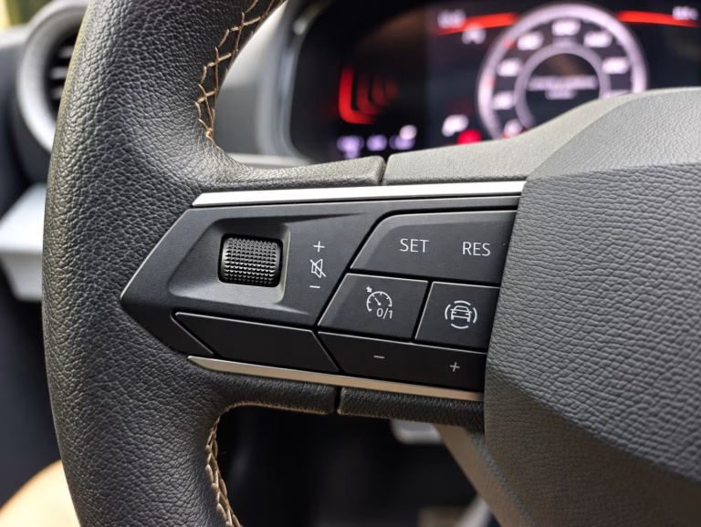 2024 Seat Ibiza miniatura 11