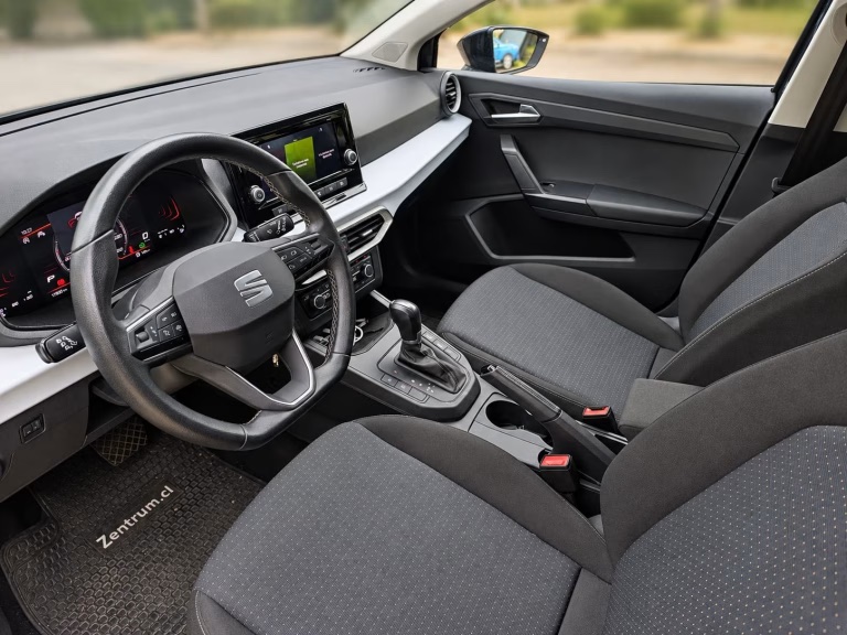2024 Seat Ibiza miniatura 9